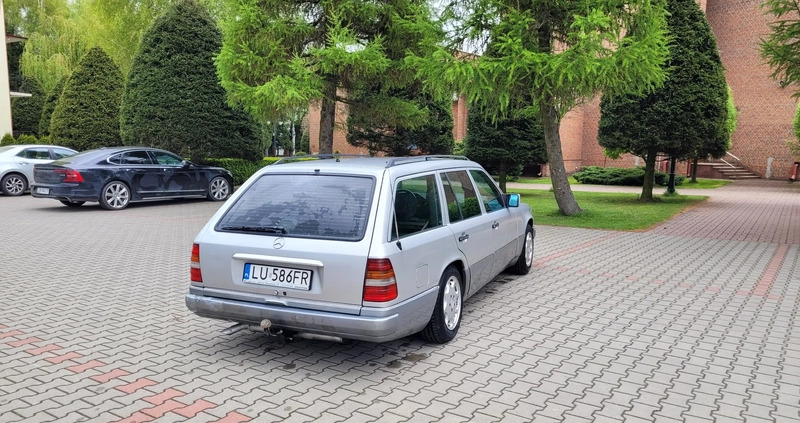 Mercedes-Benz Klasa E cena 7500 przebieg: 358000, rok produkcji 1995 z Lublin małe 37